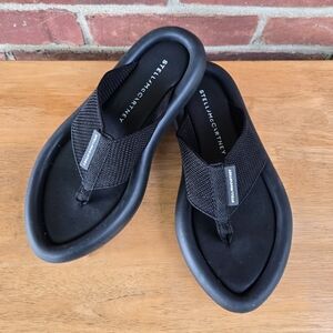 Stella McCartney Black chunky flip flops Vegan leather woman's size 6